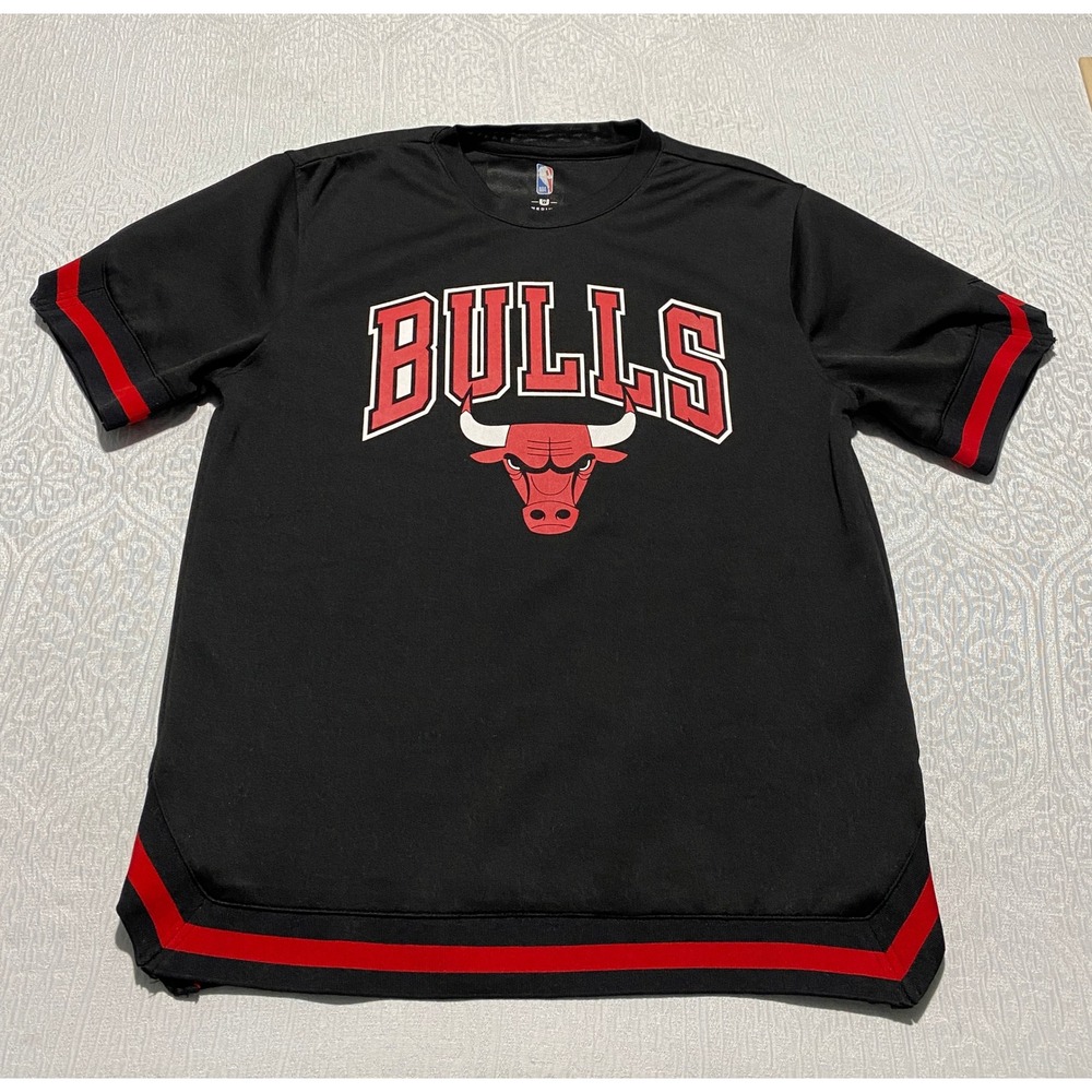 NBA Chicago Bulls Mens Graphic T-Shirt Black Red Short Sleeve Size Medium